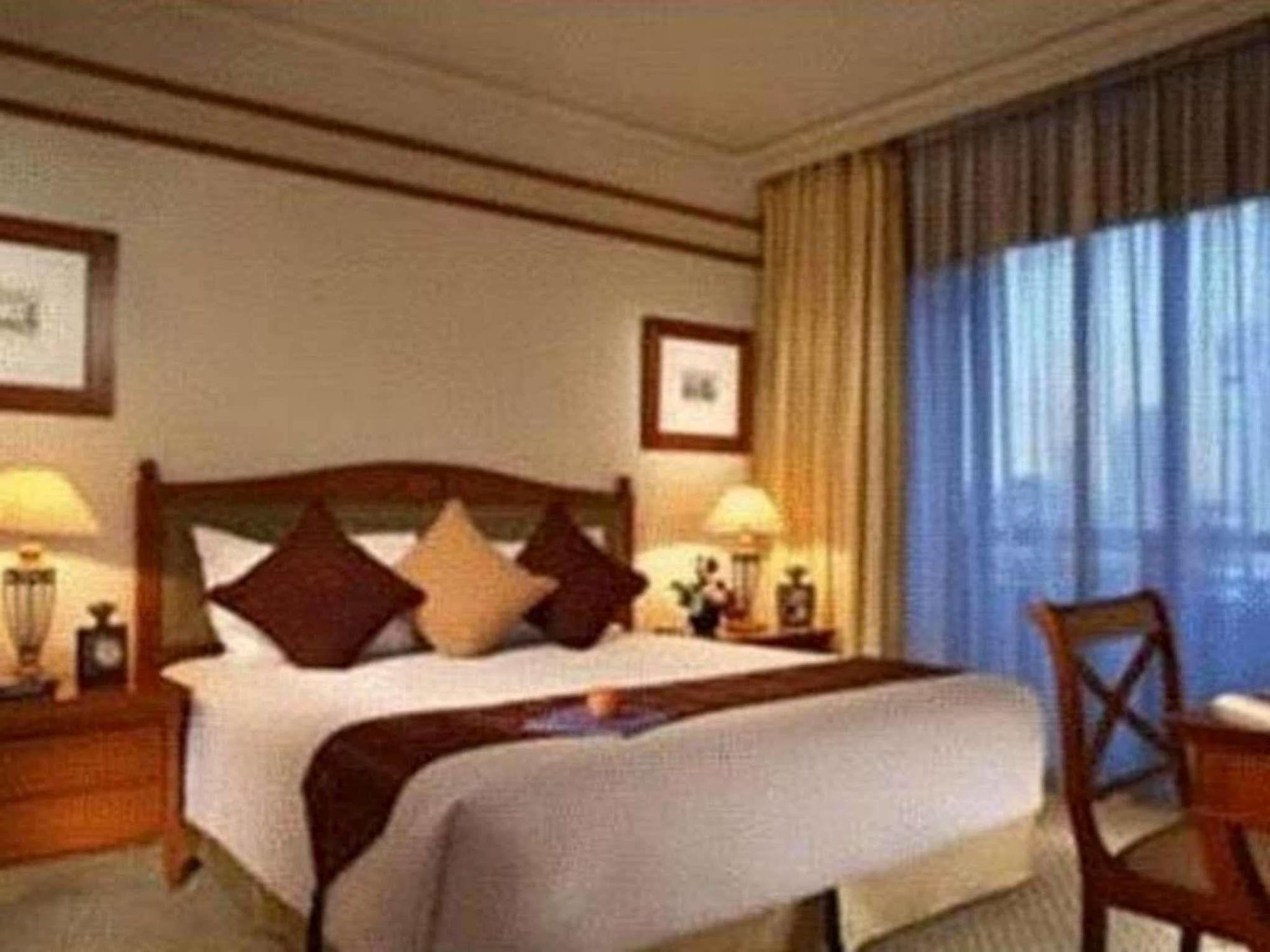 Somerset Grand Citra Jakarta Exterior foto
